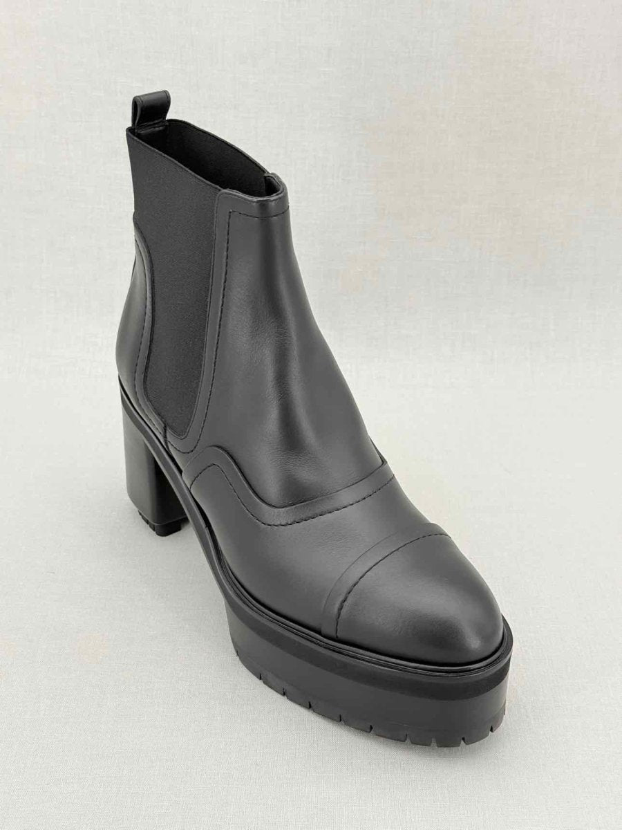 Pre - loved HERMES Punchy Black Size EU 39 Ankle Boots at Reems Closet
