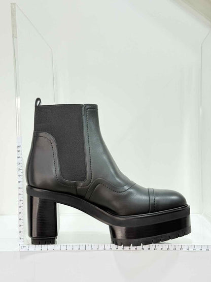 Pre - loved HERMES Punchy Black Size EU 39 Ankle Boots at Reems Closet
