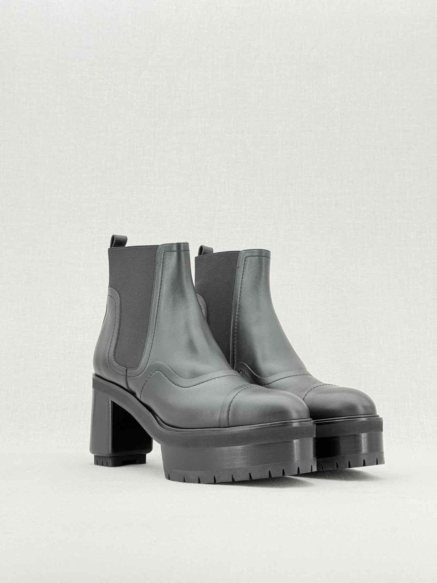 Pre - loved HERMES Punchy Black Size EU 39 Ankle Boots at Reems Closet