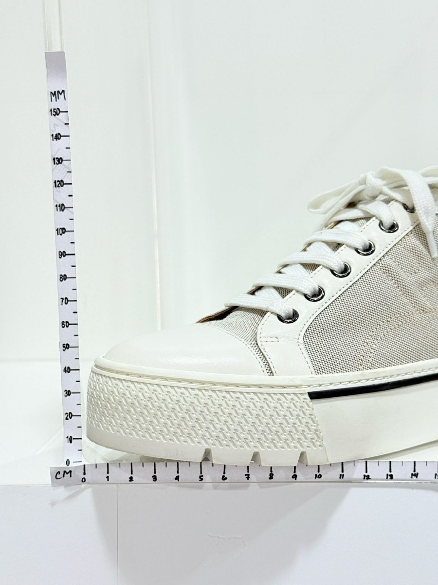 HERMES Voltage Beige Size EU 39 Sneakers - Reems Closet