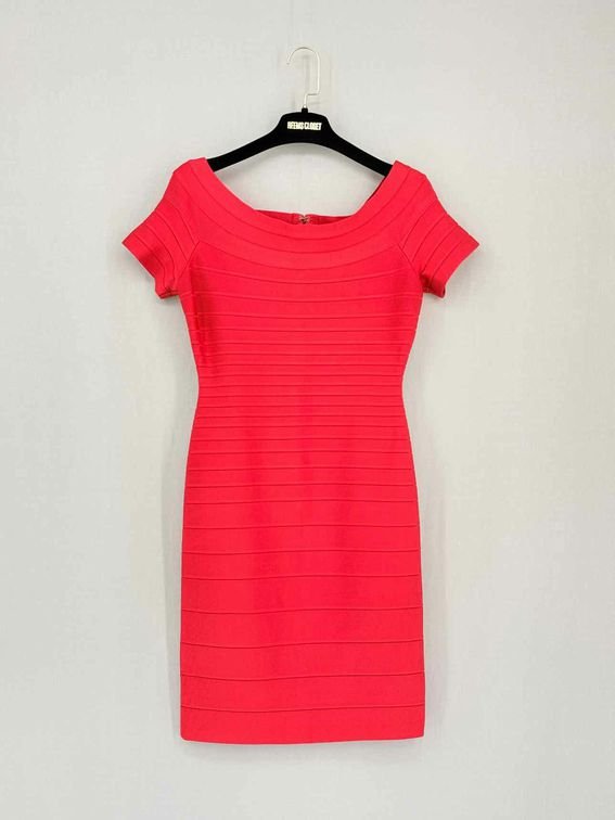 Pre-loved HERVE LEGER Bandage Red Size Medium Knee Length Dress at Reems Closet