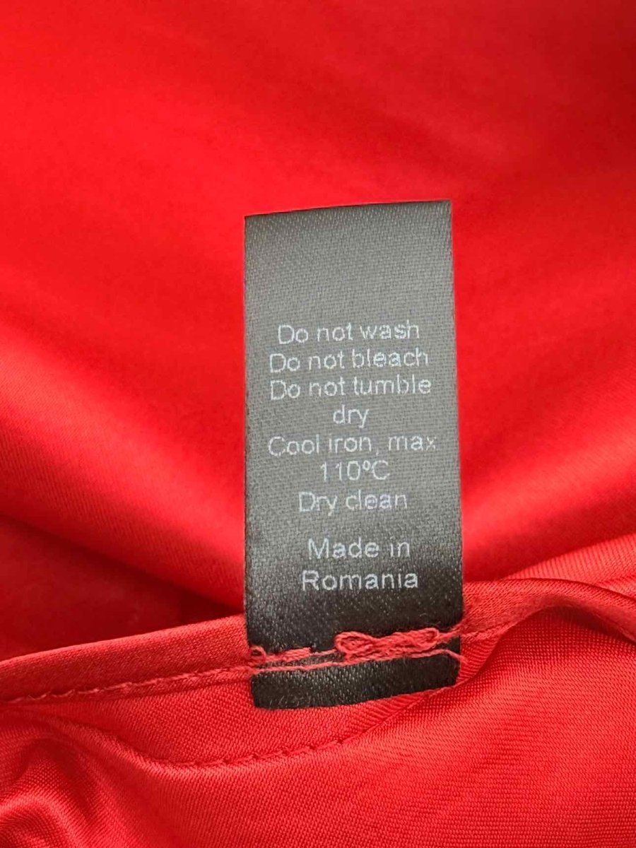 Pre - loved IL VOLO Red Size Medium Short Dress at Reems Closet