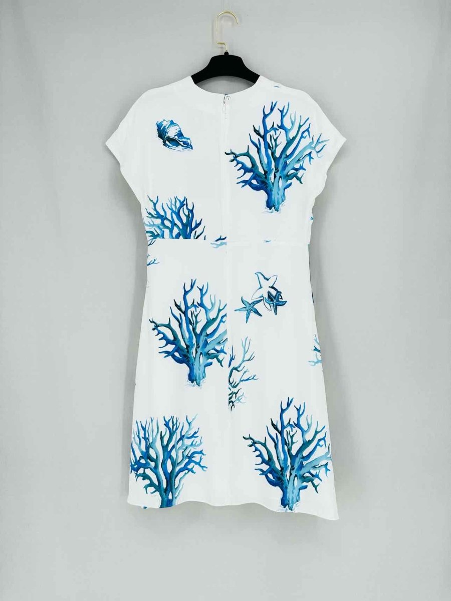 Pre - loved INGIE PARIS White w/ Blue Print Size US 8 Short Dress at Reems Closet