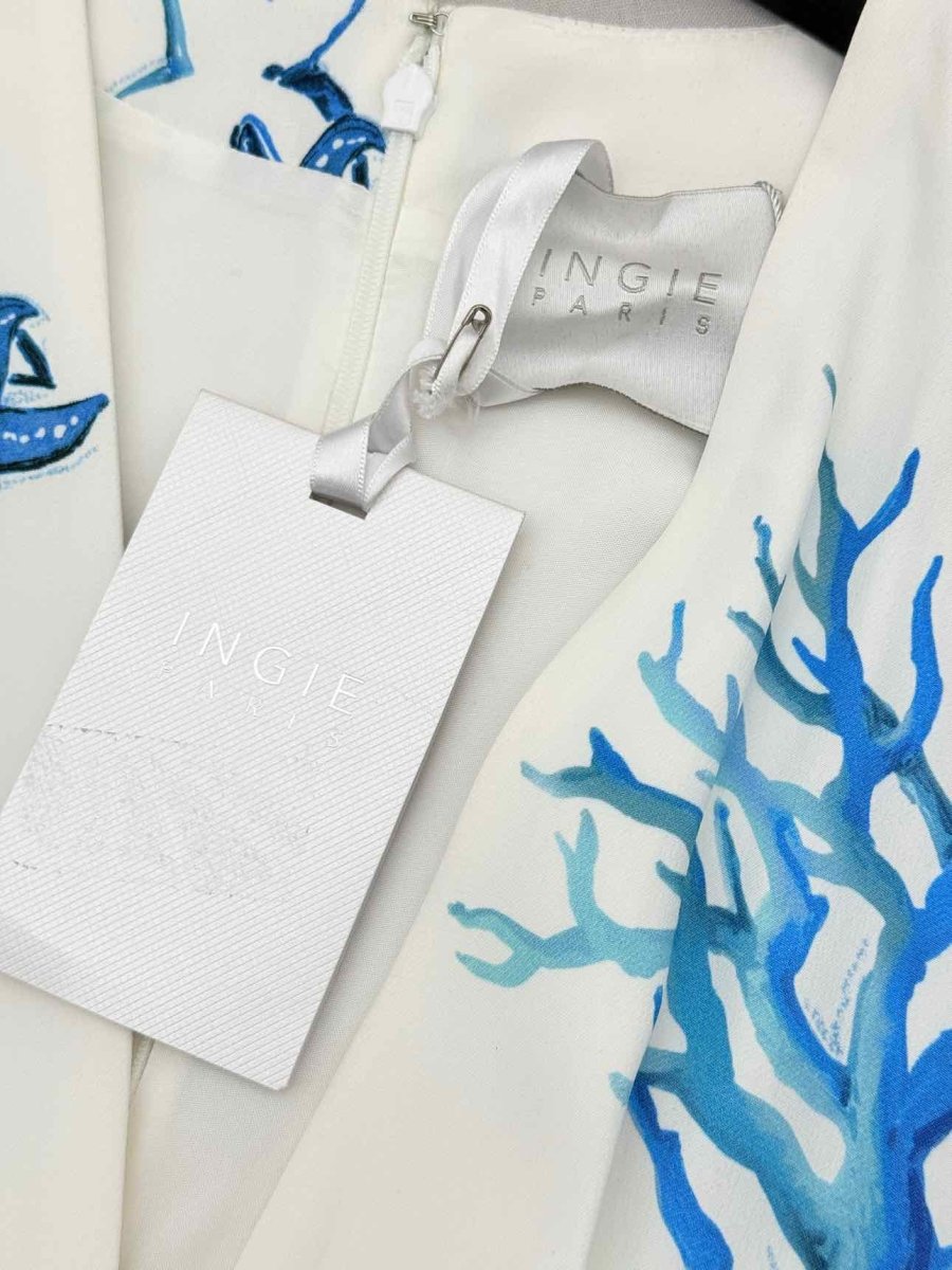 Pre-loved INGIE PARIS White w/ Blue Print Size US 8 Short Dress at Reems Closet