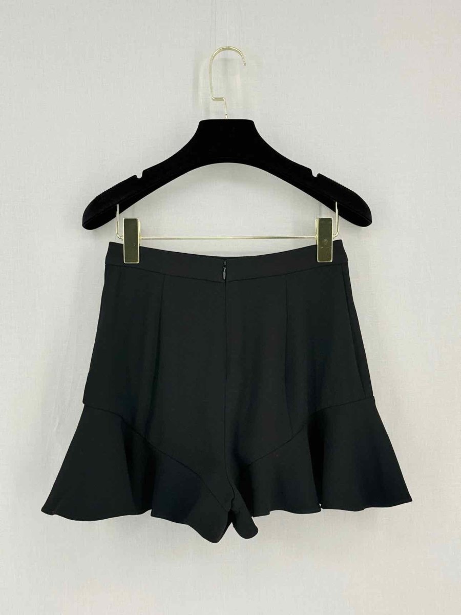 Pre-loved INTERMIX Black Size Small Shorts at Reems Closet