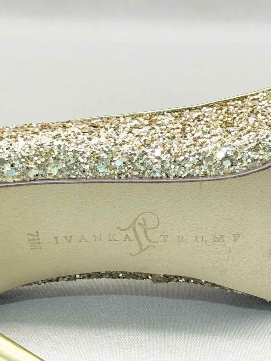 Pre-loved IVANKA TRUMP Carra Metallic Gold Size EU 37.5 Pumps at Reems Closet