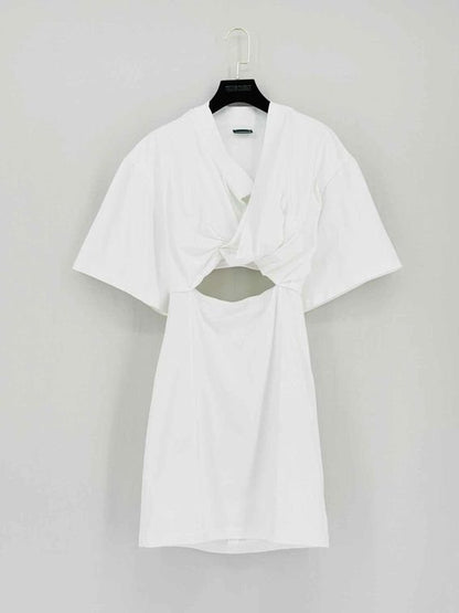 Pre-loved JACQUEMUS La Robe Bahia White Size Medium Short Dress at Reems Closet