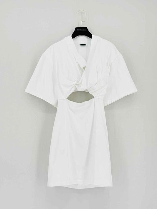 Pre-loved JACQUEMUS La Robe Bahia White Size Medium Short Dress at Reems Closet
