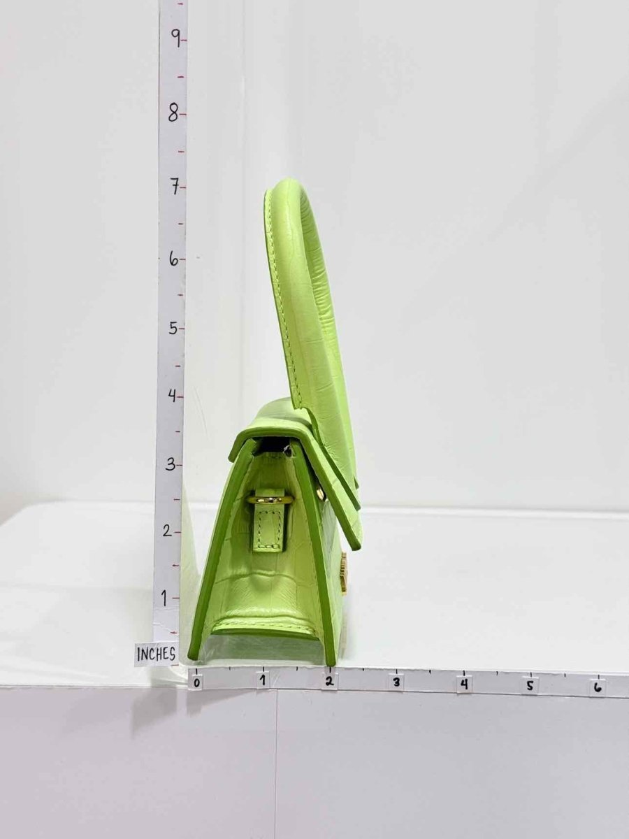 Pre-loved JACQUEMUS Le Chiquito Neon Green Top Handle at Reems Closet