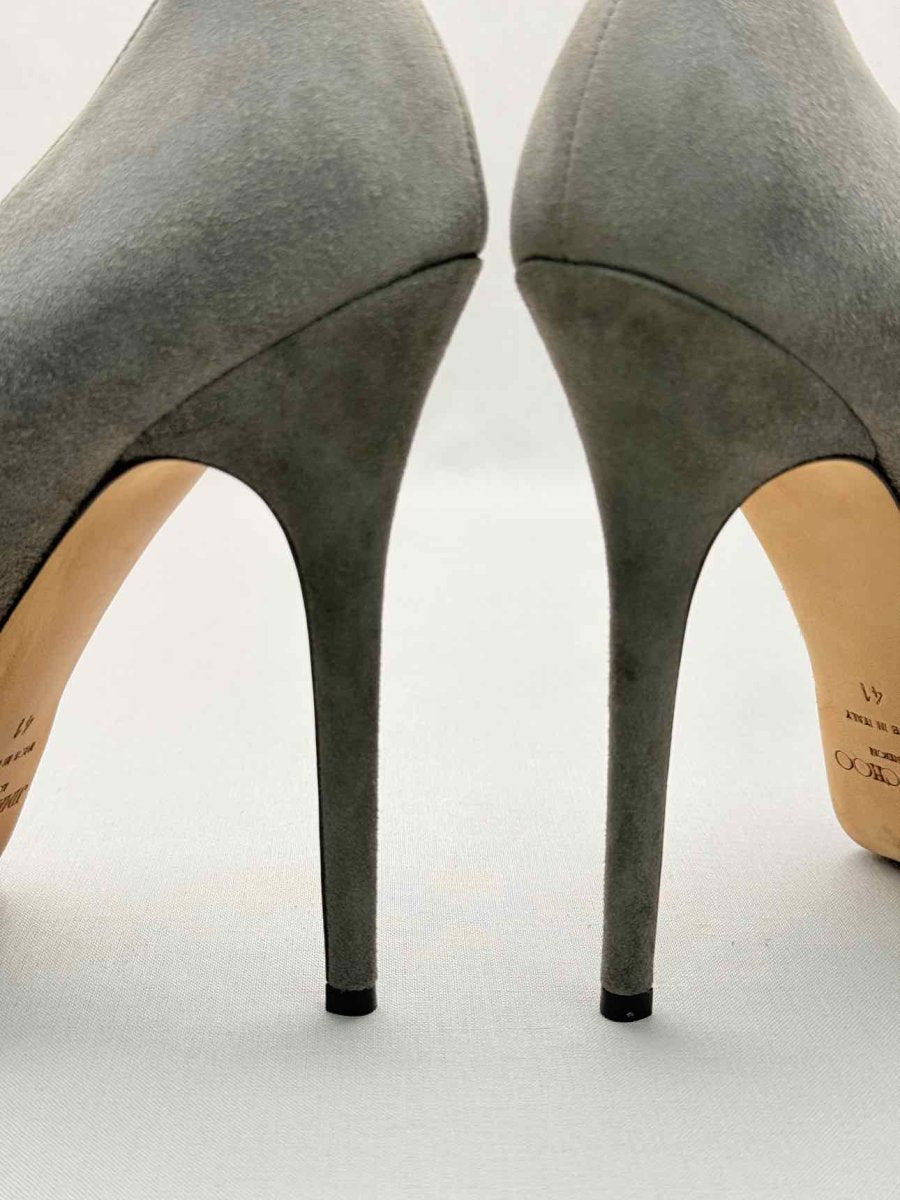 Pre-loved JIMMY CHOO Cosmic Grey Size EU 41 Pumps at Reems Closet