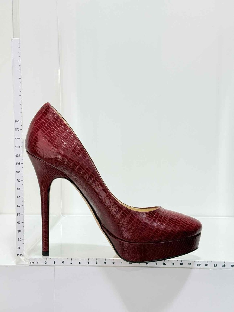 Pre-loved JIMMY CHOO Red Lizard Embossed Size EU 38.5 Pumps at Reems Closet