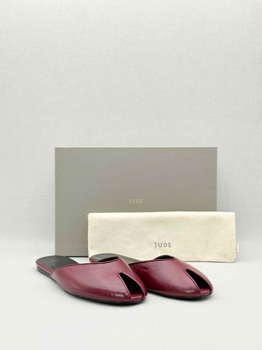 Pre - loved JUDE Date Burgundy Size EU 41 Mules at Reems Closet