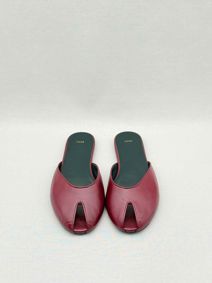 Pre - loved JUDE Date Burgundy Size EU 41 Mules at Reems Closet
