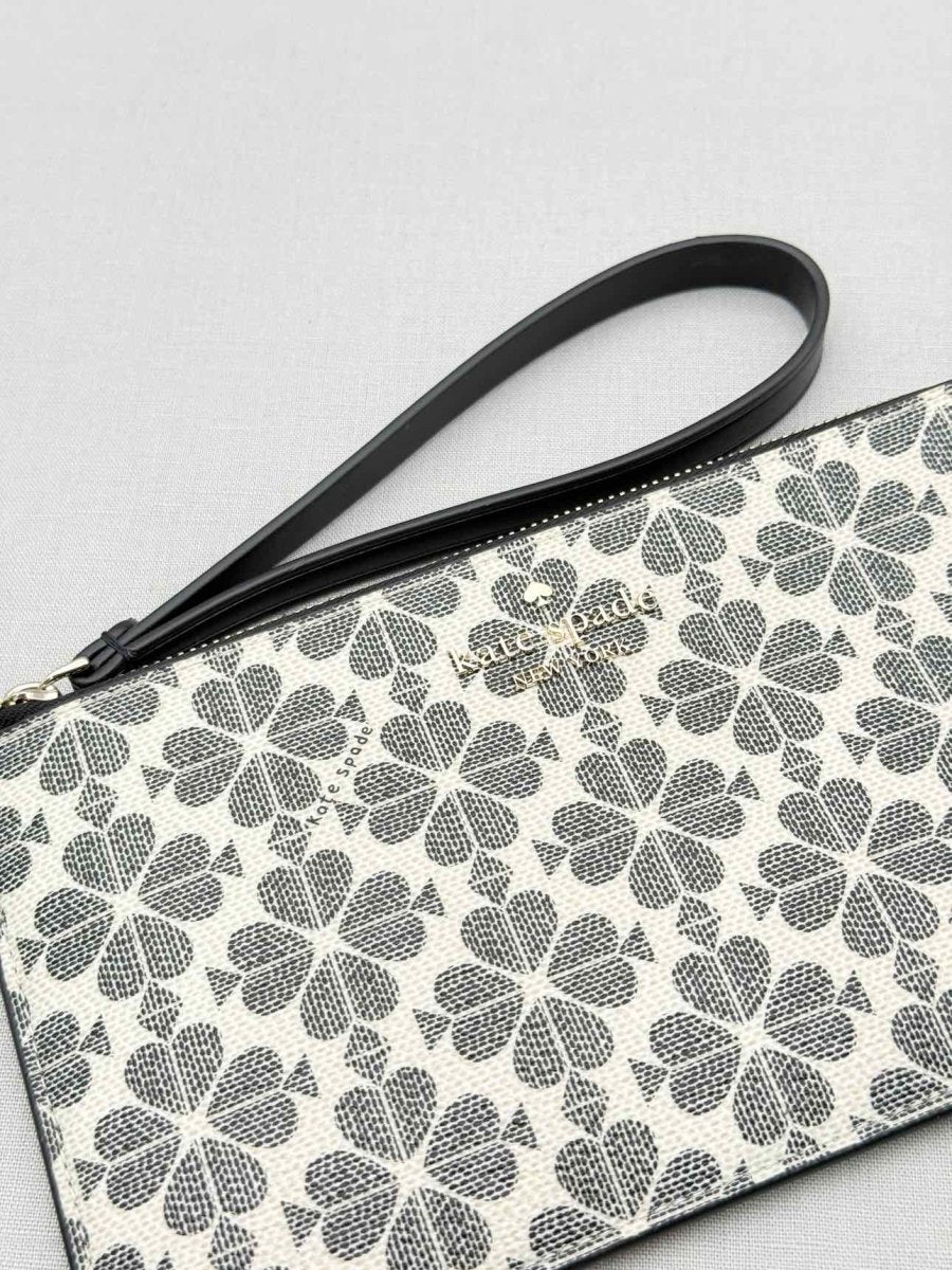 Pre - loved KATE SPADE Lucy White & Black Spade Flower Wristlet at Reems Closet