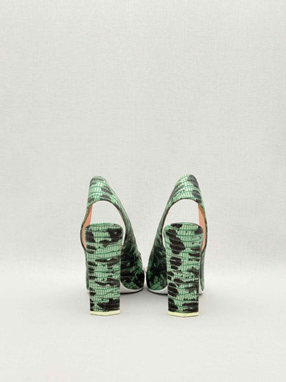 Pre-loved KENZO Green & Black Textured Size EU 39 Pumps at Reems Closet