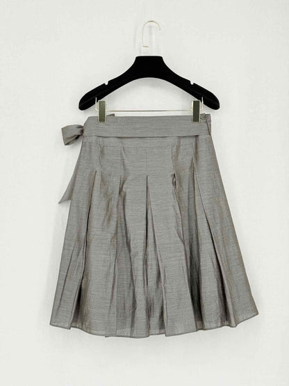 Pre-loved KUMIKYOKU Grey Back Size Medium Knee Length Skirt at Reems Closet