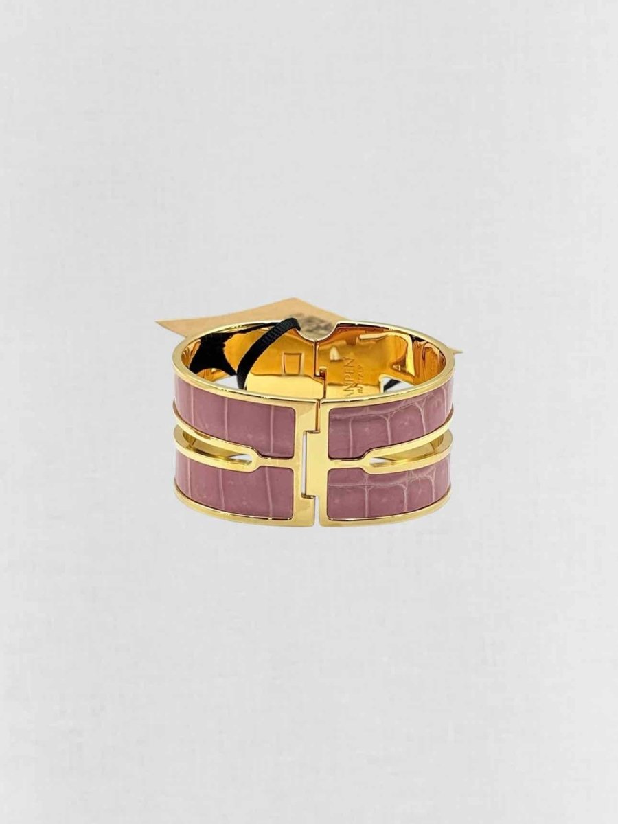 Pre - loved KWANPEN Fashion Cuff at Reems Closet