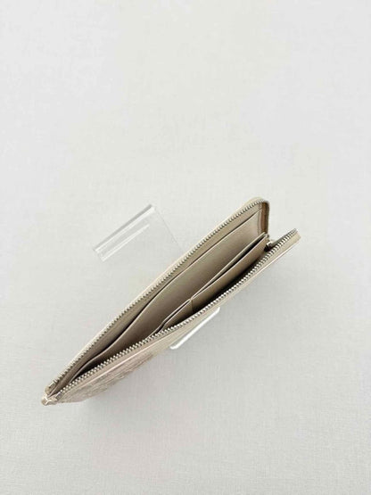 Pre-loved KWANPEN White & Brwon Continental Wallet at Reems Closet