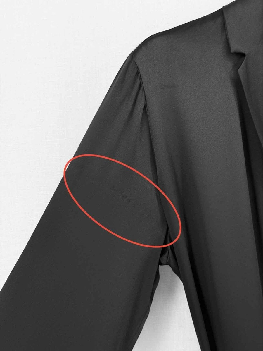 Pre-loved LA PERLA Black Size US 8 Robe at Reems Closet
