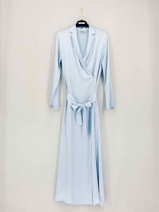 Pre-loved LA PERLA Light Blue Size US 6 Robe at Reems Closet
