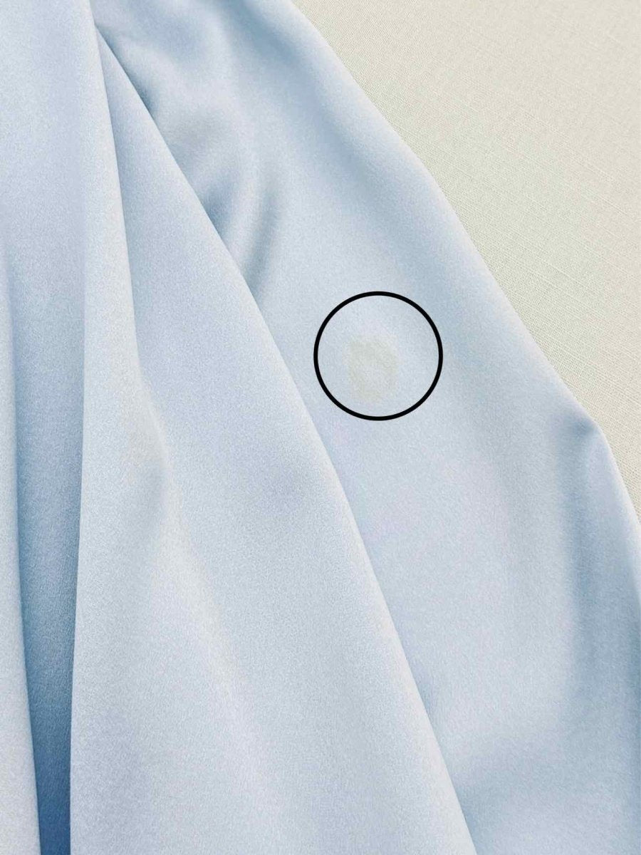 Pre-loved LA PERLA Light Blue Size US 6 Robe at Reems Closet