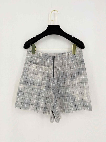 Pre-loved L.A.M.B. White & Black Plaid Size US 2 Shorts at Reems Closet