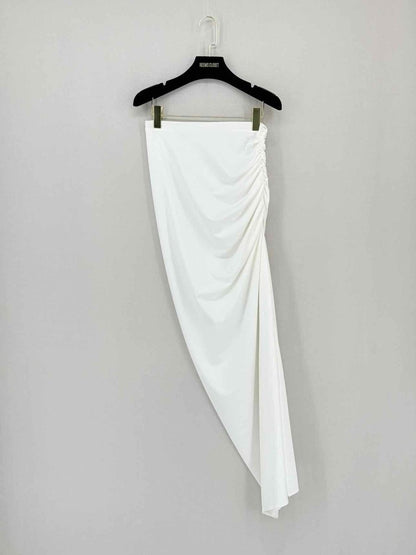 Pre-loved LAVARICE White Size Small Outfit Set at Reems Closet
