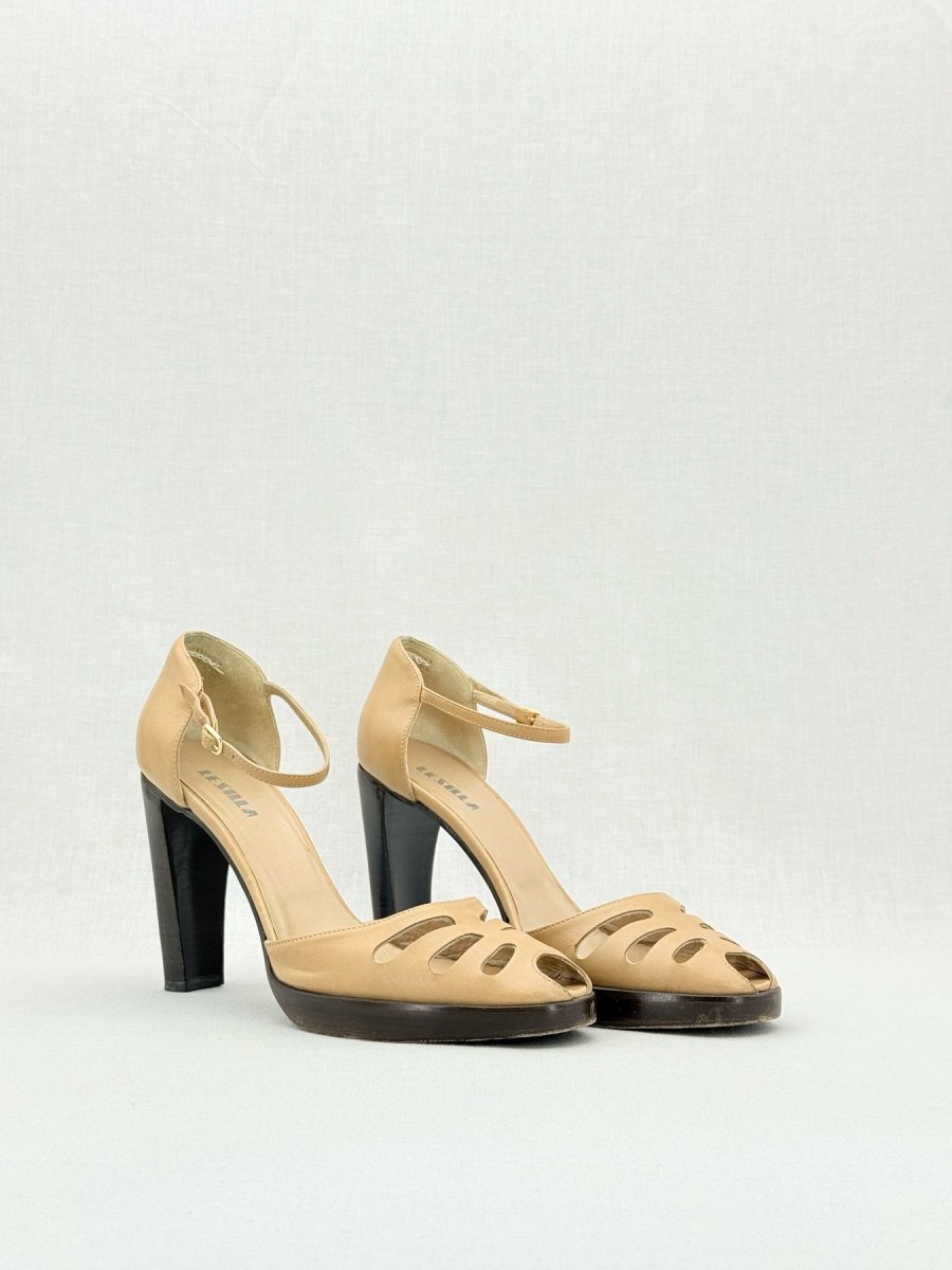 Pre - loved LE SILLA Beige Size EU 39 Heeled Sandals at Reems Closet