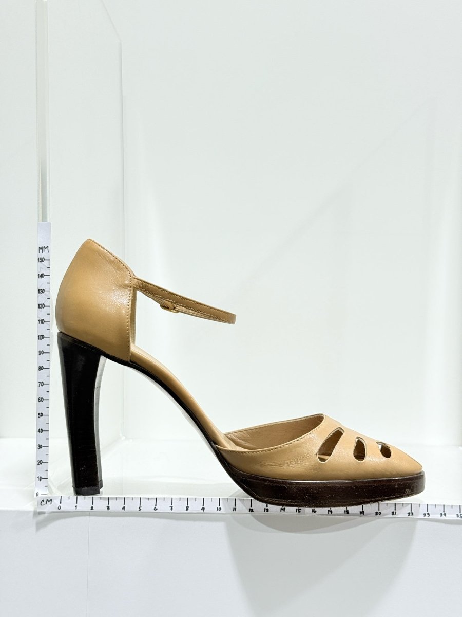 Pre - loved LE SILLA Beige Size EU 39 Heeled Sandals at Reems Closet