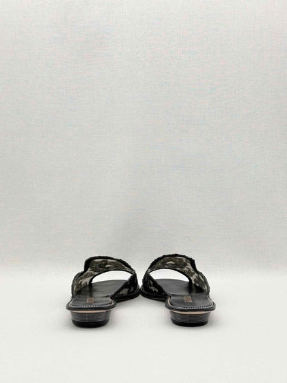 Pre-loved LE SILLA Black Size EU 37 Mules at Reems Closet