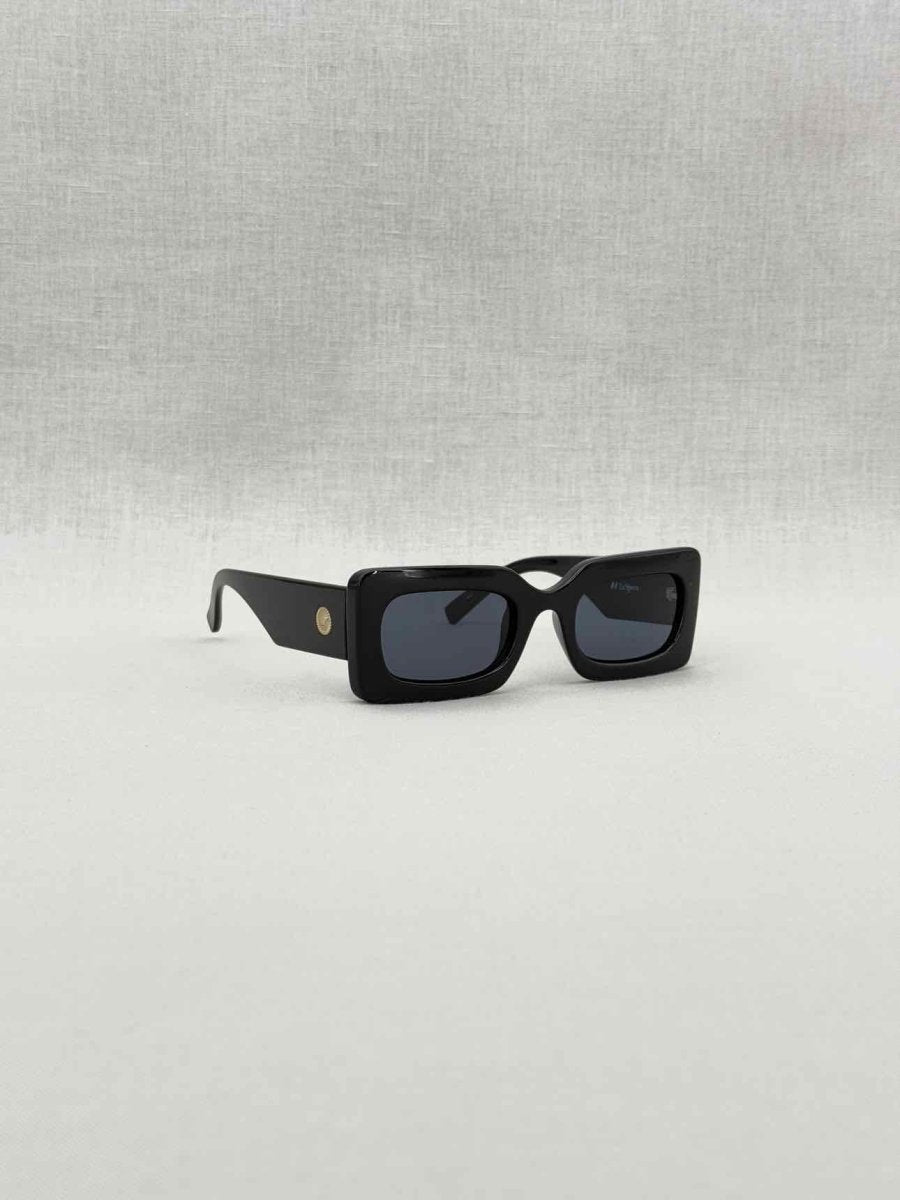 Pre - loved LE SPECS Black Sunglasses at Reems Closet