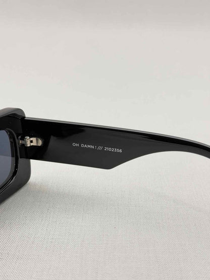 Pre - loved LE SPECS Black Sunglasses at Reems Closet