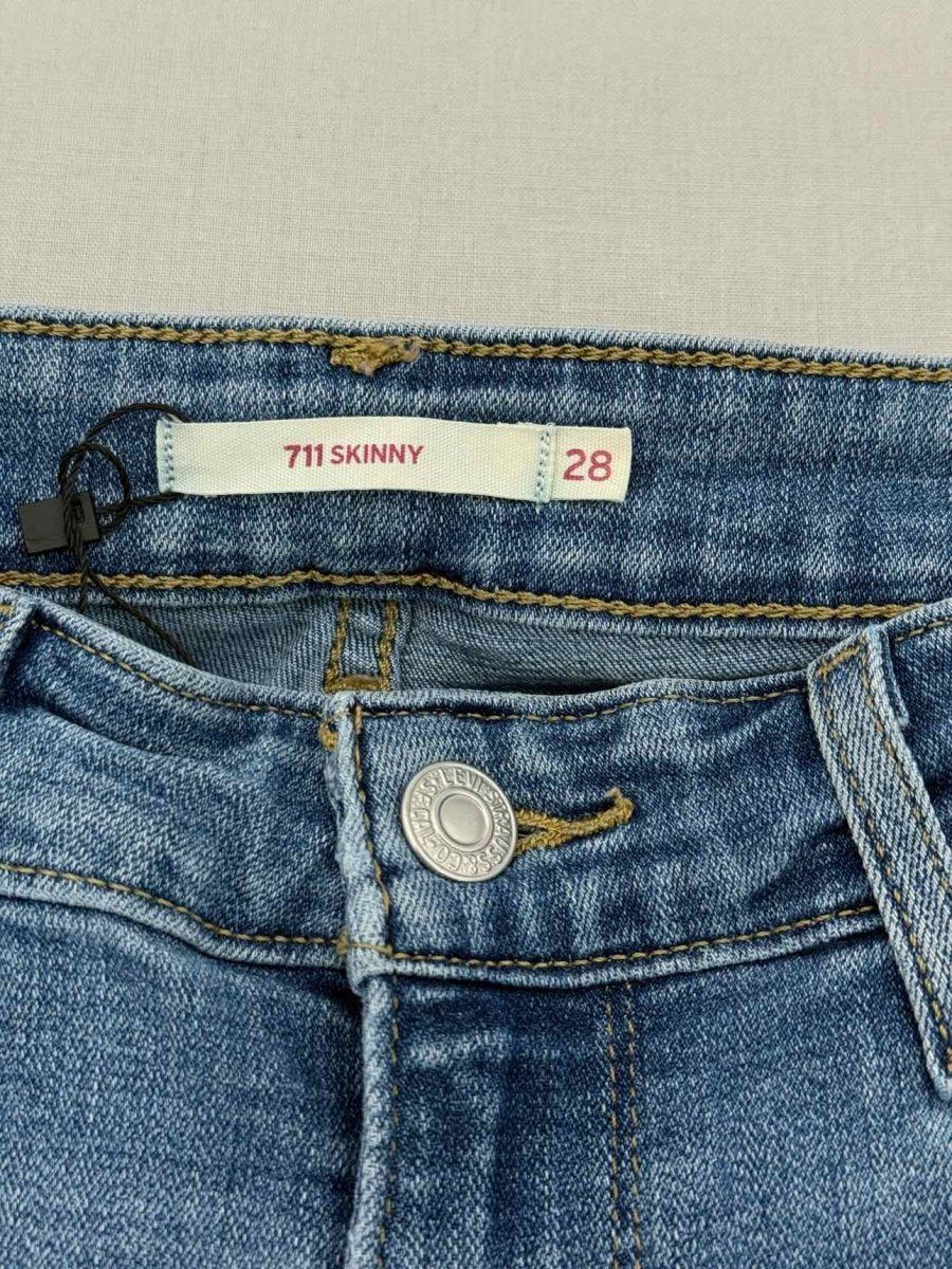Pre - loved LEVI STRAUSS & CO. 711 Skinny Blue Size 28 Jeans at Reems Closet