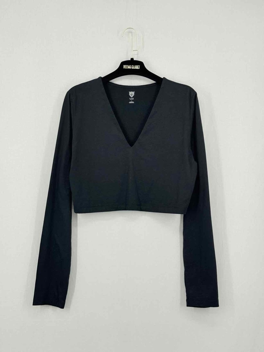 Pre - loved LITA BY CIARA Black Size Large Top at Reems Closet
