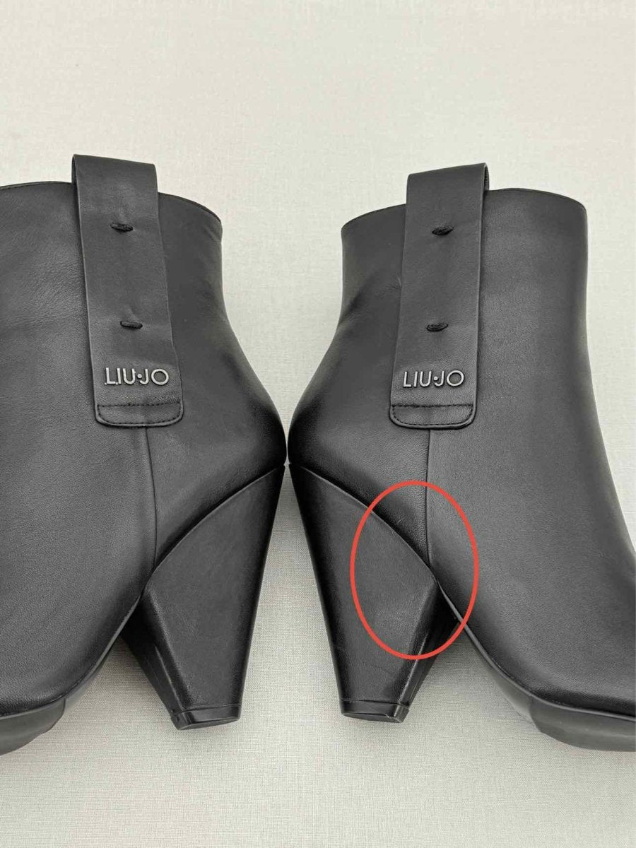 Pre - loved LIU.JO Black Size EU 39 Ankle Boots at Reems Closet