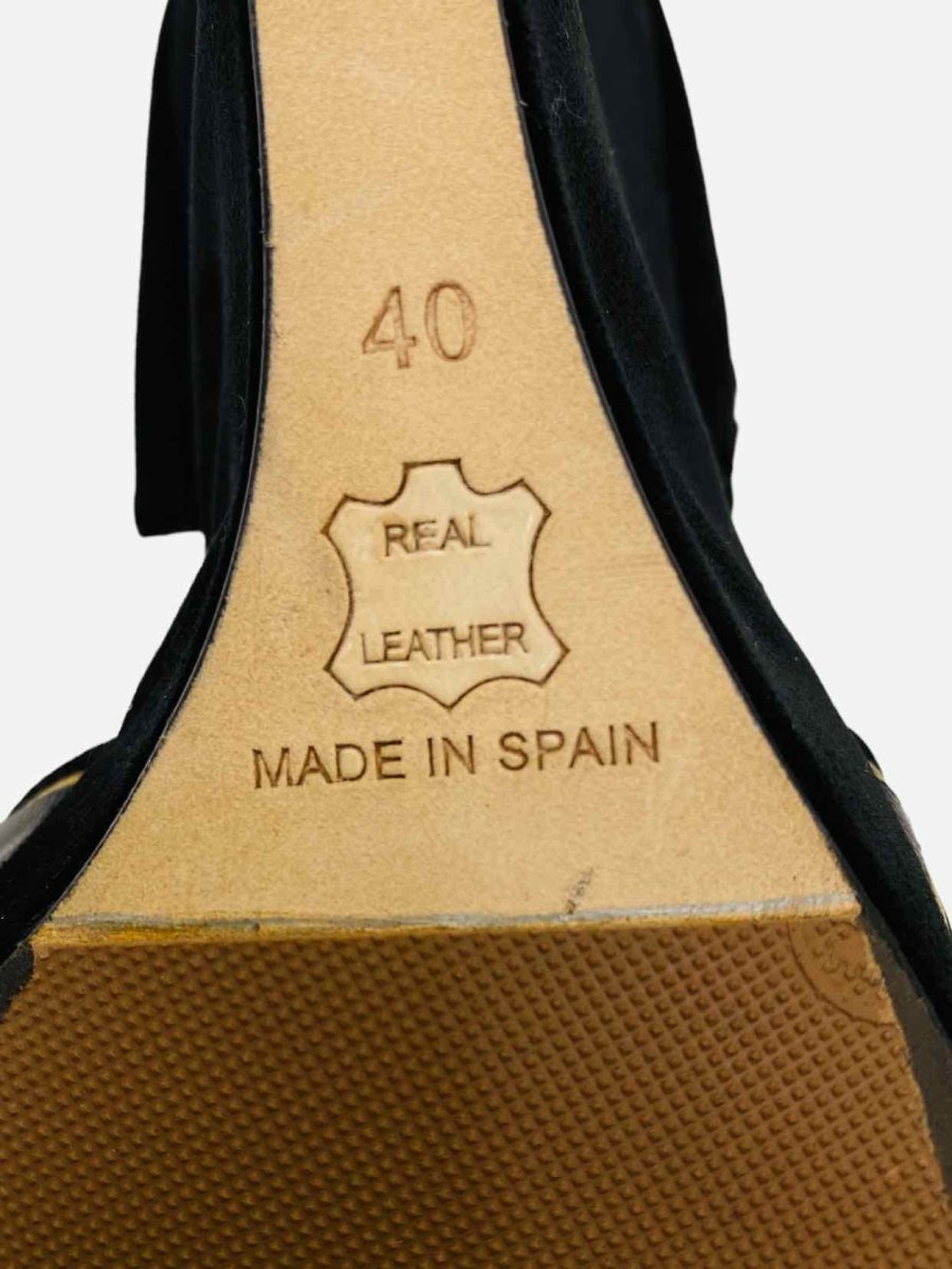 Pre - loved LK BENNETT Black w/ Gold Size EU 40 Wedges at Reems Closet