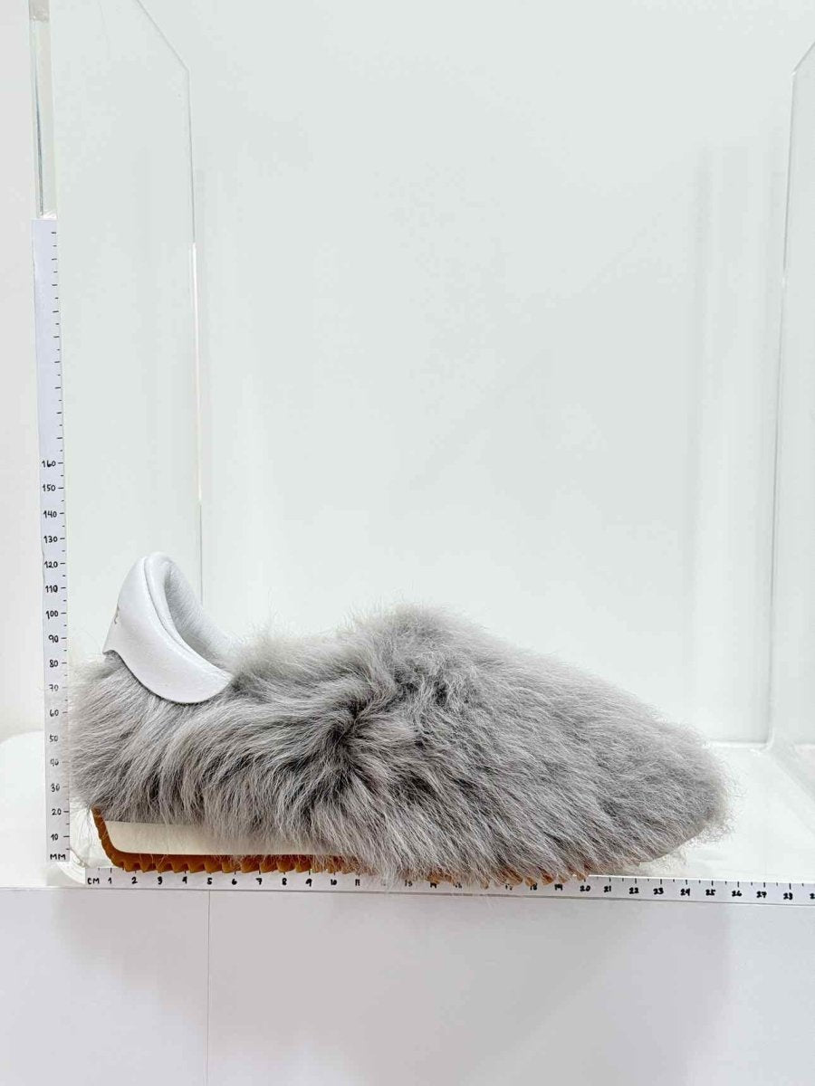 Pre - loved LOEWE Flow Runner Grey Size EU 36 Sneakers at Reems Closet