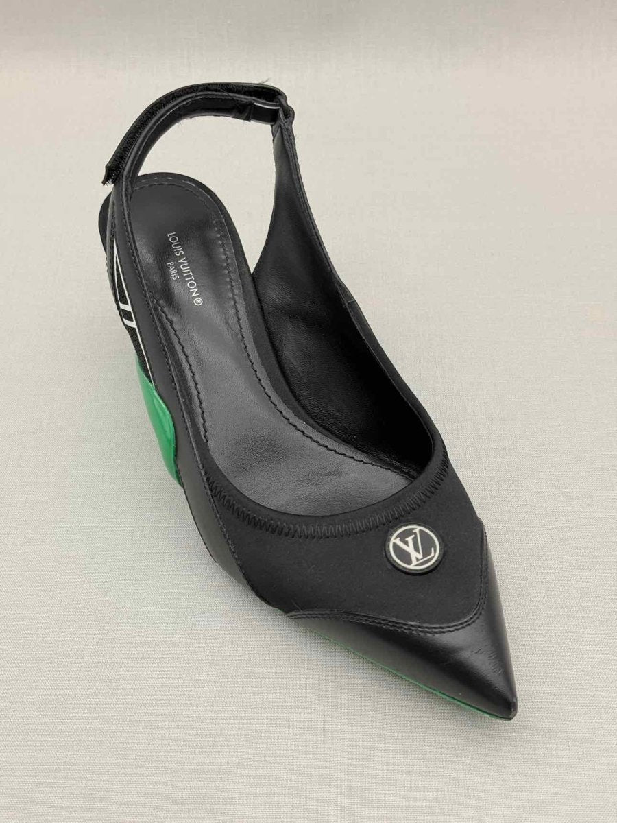 Pre-loved LOUIS VUITTON Archlight Black Size EU 39 Pumps at Reems Closet