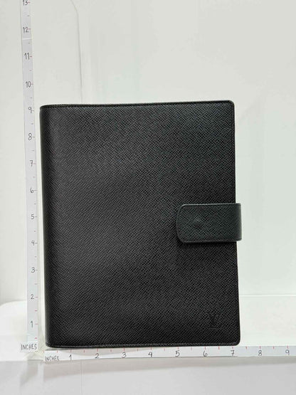 Pre - loved LOUIS VUITTON Black Agenda Cover at Reems Closet