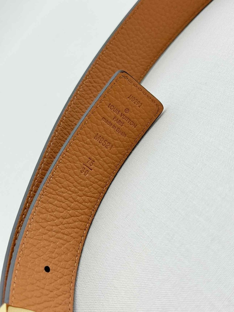 Pre - loved LOUIS VUITTON Black Belt at Reems Closet