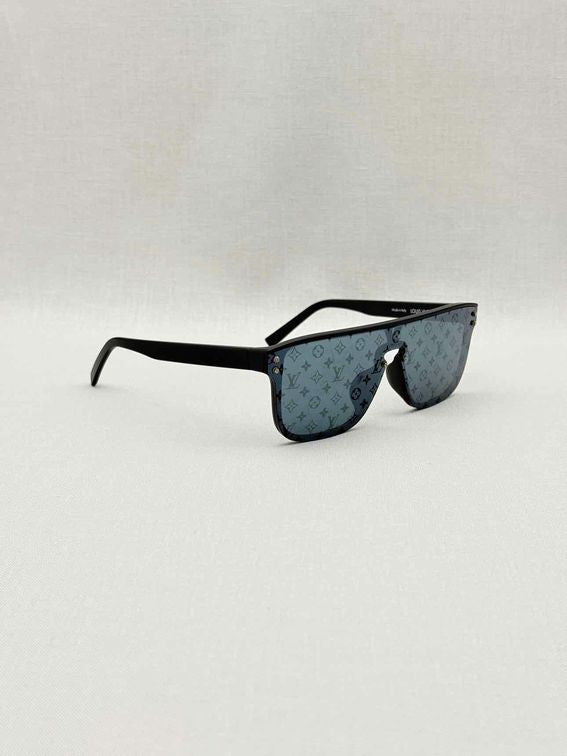 Pre-loved LOUIS VUITTON Black Monogram Sunglasses at Reems Closet
