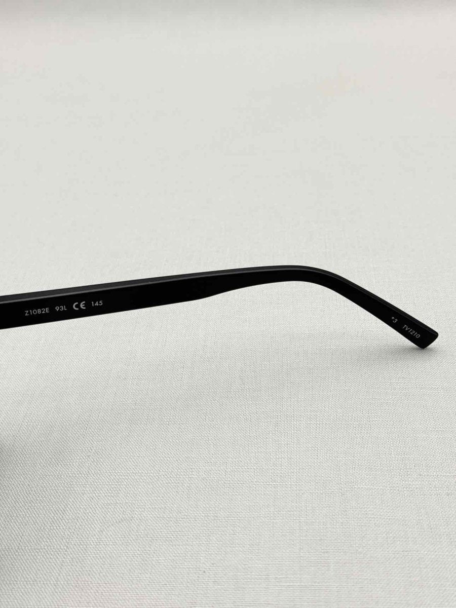 Pre-loved LOUIS VUITTON Black Monogram Sunglasses at Reems Closet
