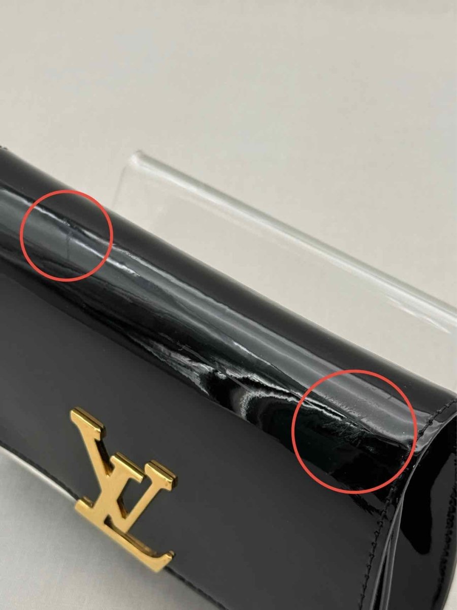 Pre - loved LOUIS VUITTON Black Shoulder Bag at Reems Closet