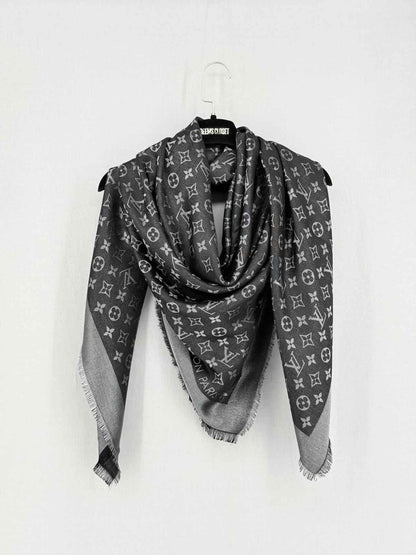 Pre-loved LOUIS VUITTON Black & Silver Monogram Shawl at Reems Closet
