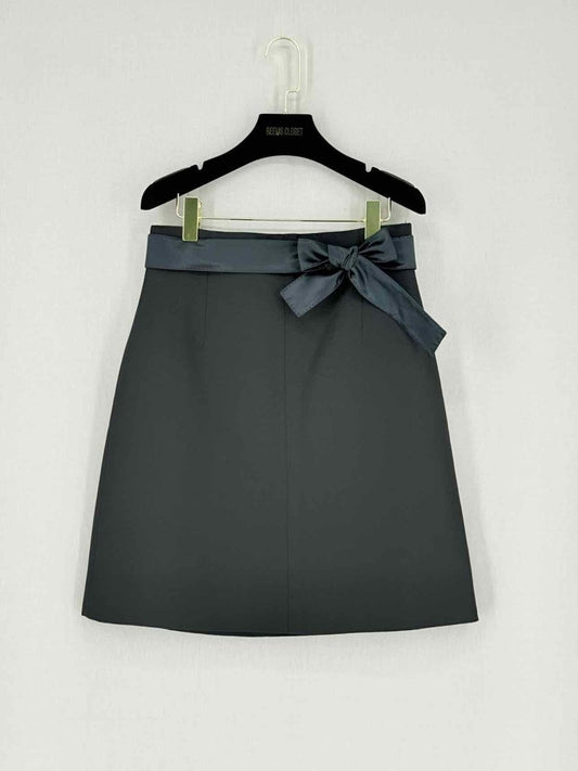 Pre - loved LOUIS VUITTON Black Size US 4 Mini Skirt at Reems Closet