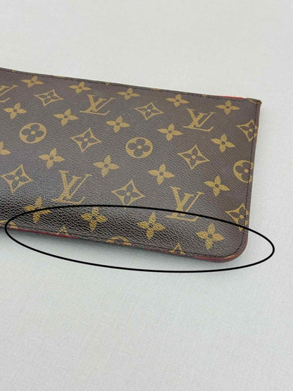 Pre - loved LOUIS VUITTON Brown Monogram Pouch at Reems Closet