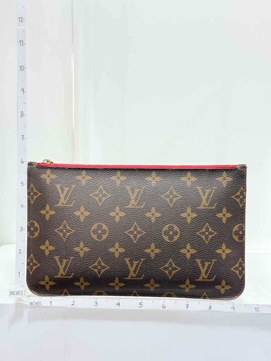 Pre - loved LOUIS VUITTON Brown Monogram Pouch at Reems Closet