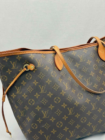 Pre - loved LOUIS VUITTON Brown Monogram Shoulder Bag at Reems Closet