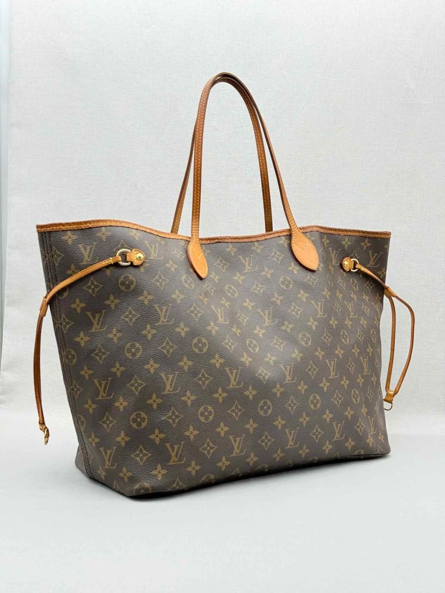 Pre - loved LOUIS VUITTON Brown Monogram Shoulder Bag at Reems Closet
