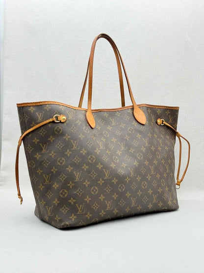 Pre - loved LOUIS VUITTON Brown Monogram Shoulder Bag at Reems Closet